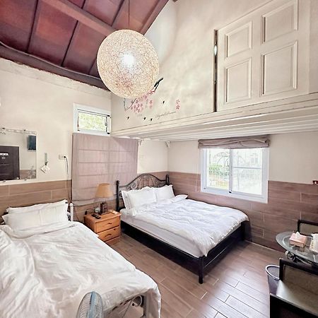 Zuozhen晨曦山莊 晨曦紅瓦厝國民旅遊卡特約商店sunshino Farmsteadアパートメント エクステリア 写真