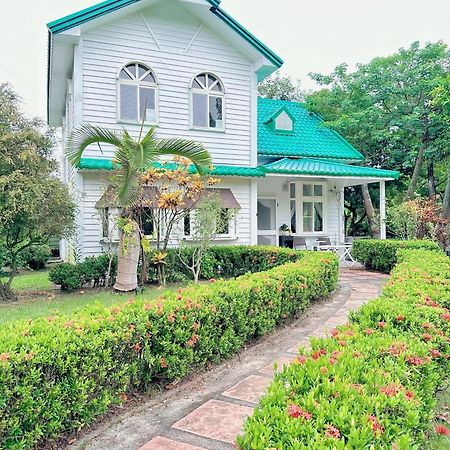 Zuozhen晨曦山莊 晨曦紅瓦厝國民旅遊卡特約商店sunshino Farmsteadアパートメント エクステリア 写真