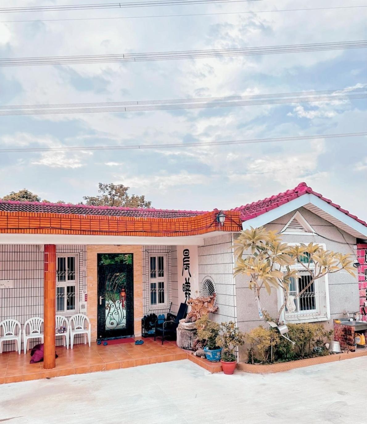 Zuozhen晨曦山莊 晨曦紅瓦厝國民旅遊卡特約商店sunshino Farmsteadアパートメント エクステリア 写真